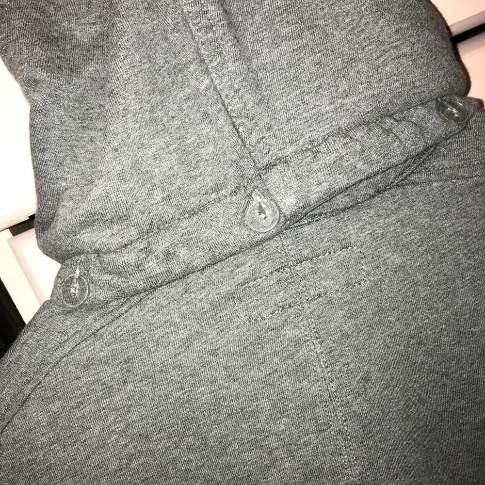 Gray jacket - Picture 5 of 7